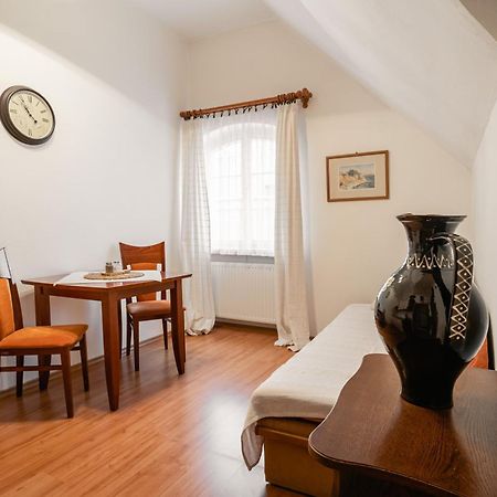 Vila Vysehrad لوهاكوفيس المظهر الخارجي الصورة