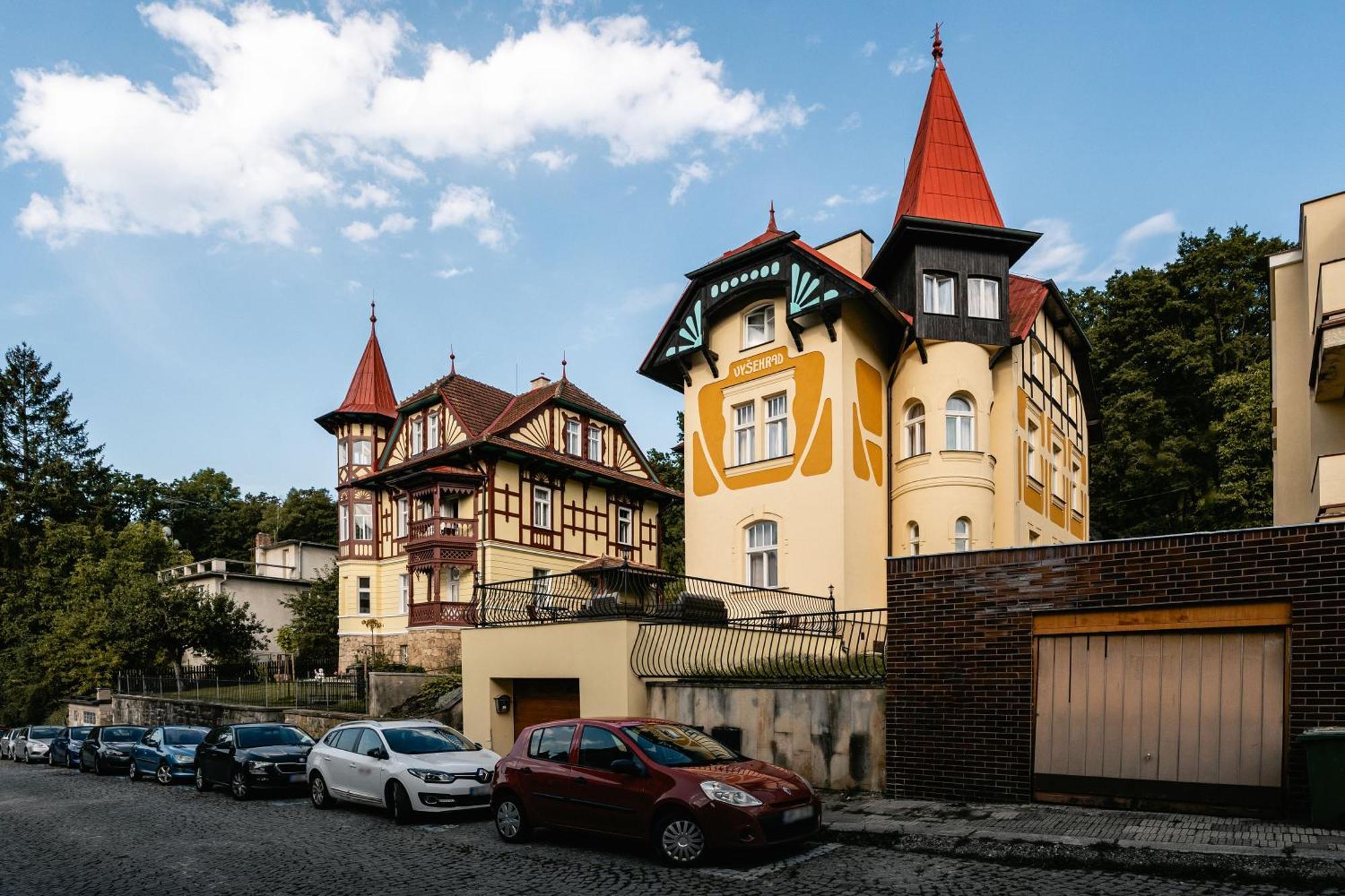 Vila Vysehrad لوهاكوفيس المظهر الخارجي الصورة